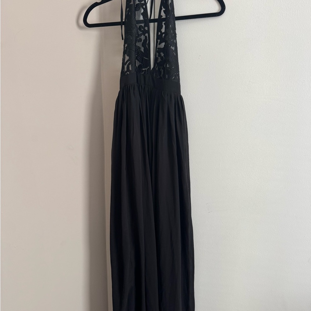 Elegant Black Halter Maxi Dress